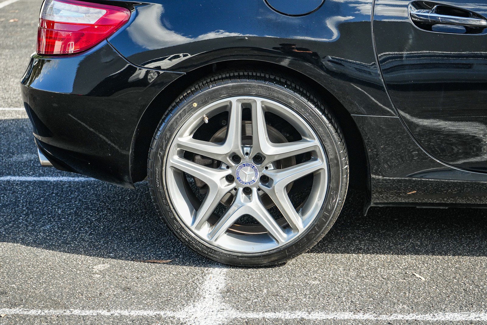 Used 2013 Mercedes-Benz SLK 250 image 11