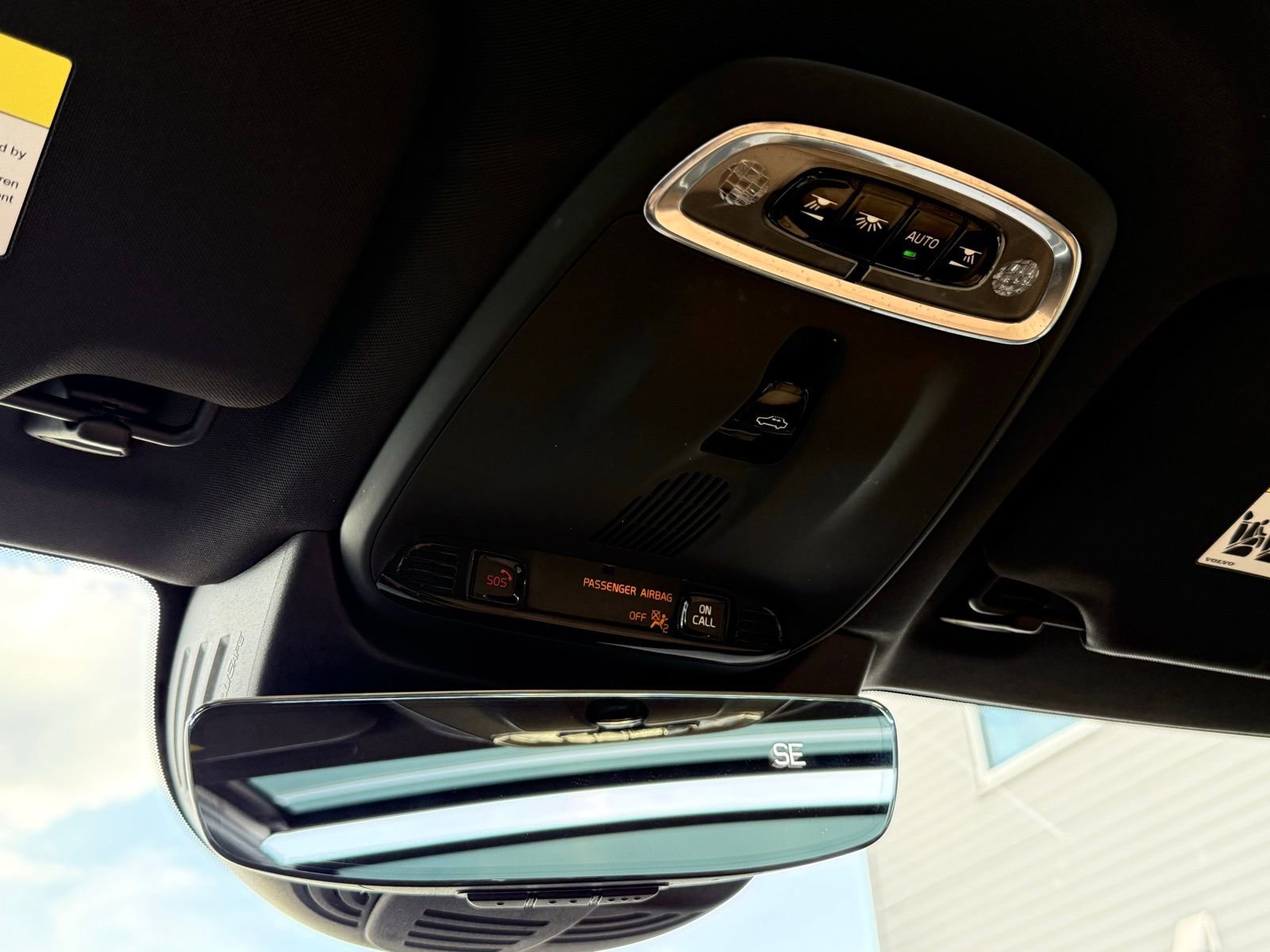 Used 2018 Volvo V90 T5 Cross Country w/ Convenience Package image 47