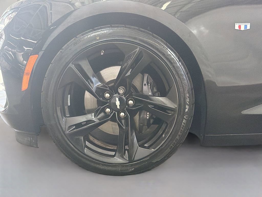 Used 2019 Chevrolet Camaro SS image 27