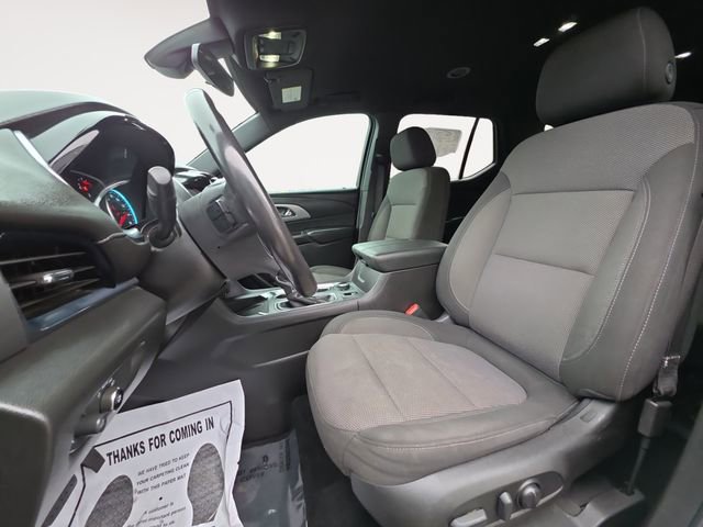 Used 2022 Chevrolet Traverse LT image 9