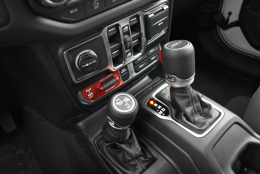 New 2026 Jeep Gladiator Mojave AWD/4WD image 24