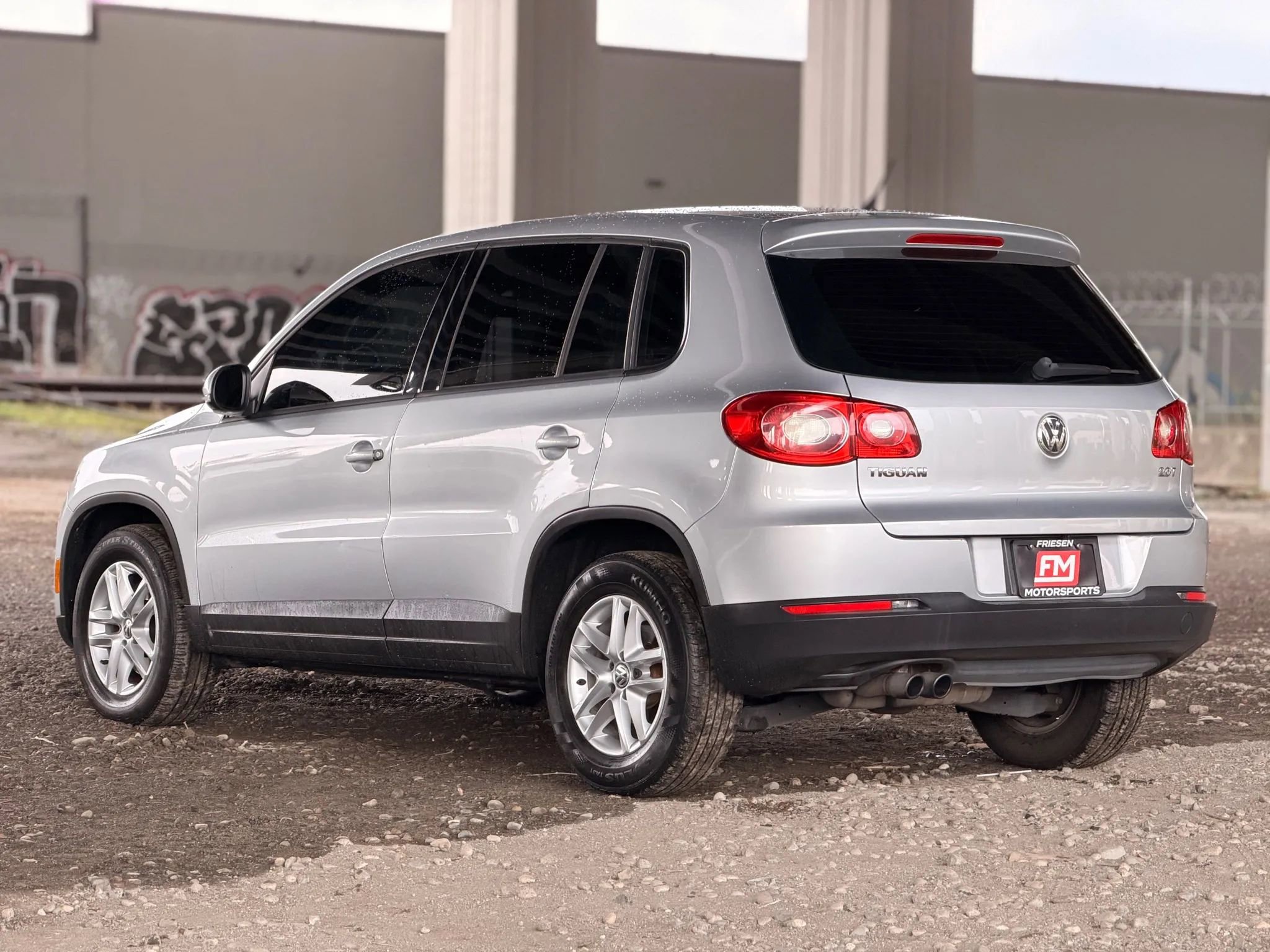 Used 2011 Volkswagen Tiguan S image 5