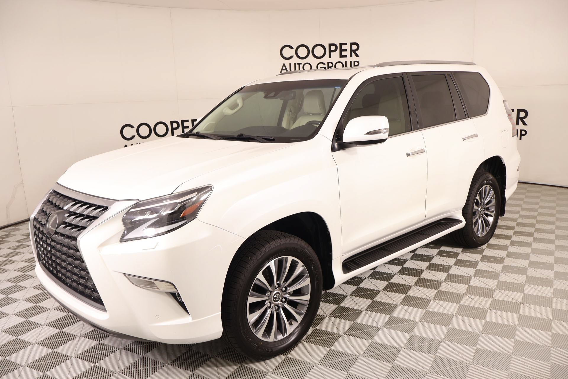 Used 2020 Lexus GX 460 Luxury w/ Off Road Package AWD/4WD image 11