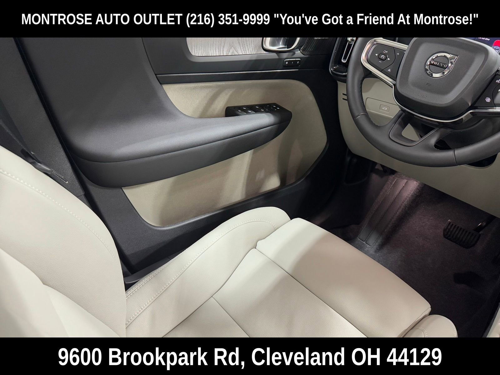 New 2026 Volvo XC40 B5 Plus w/ Protection Package Premier image 35