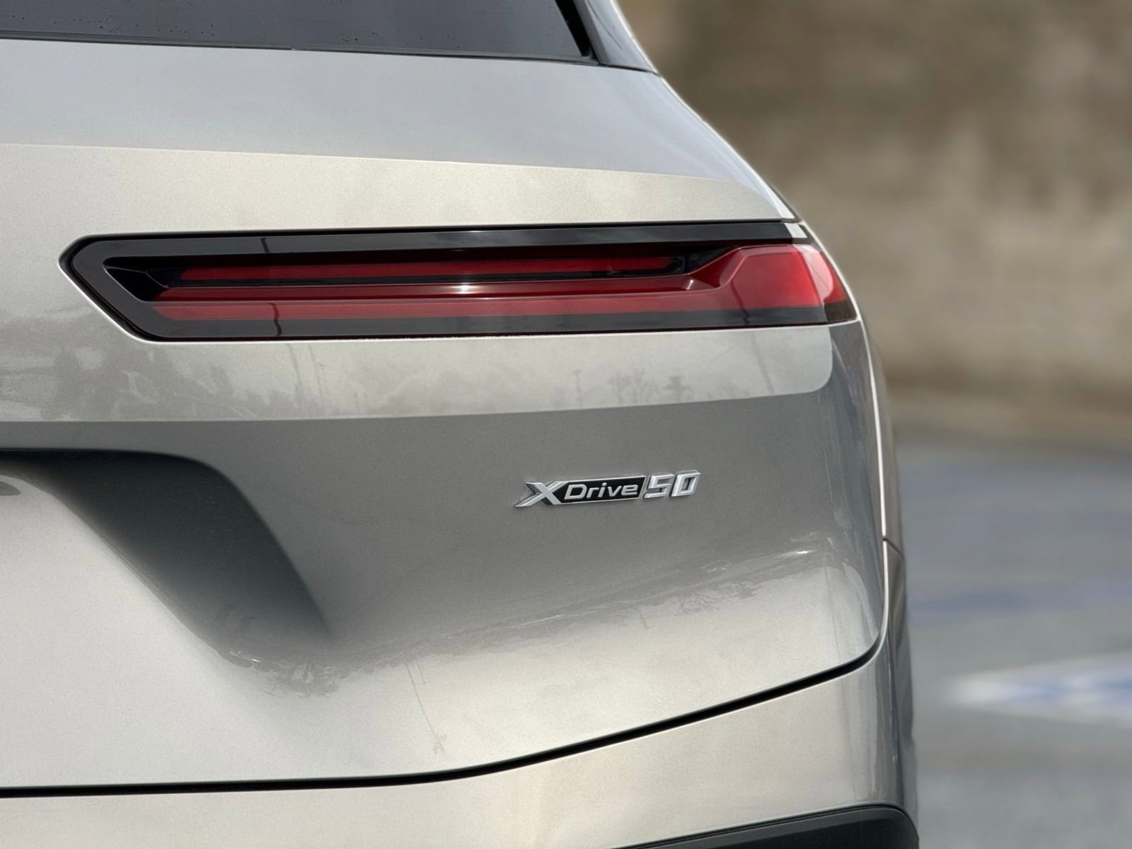 Used 2024 BMW iX xDrive50 w/ Radiant Heating Package image 14