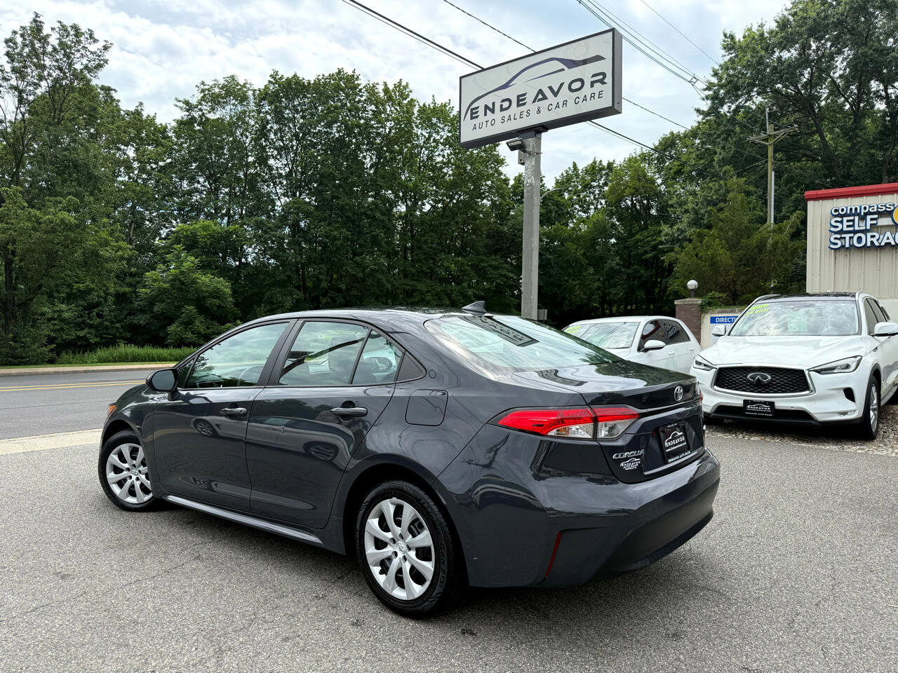 Used 2023 Toyota Corolla LE image 5