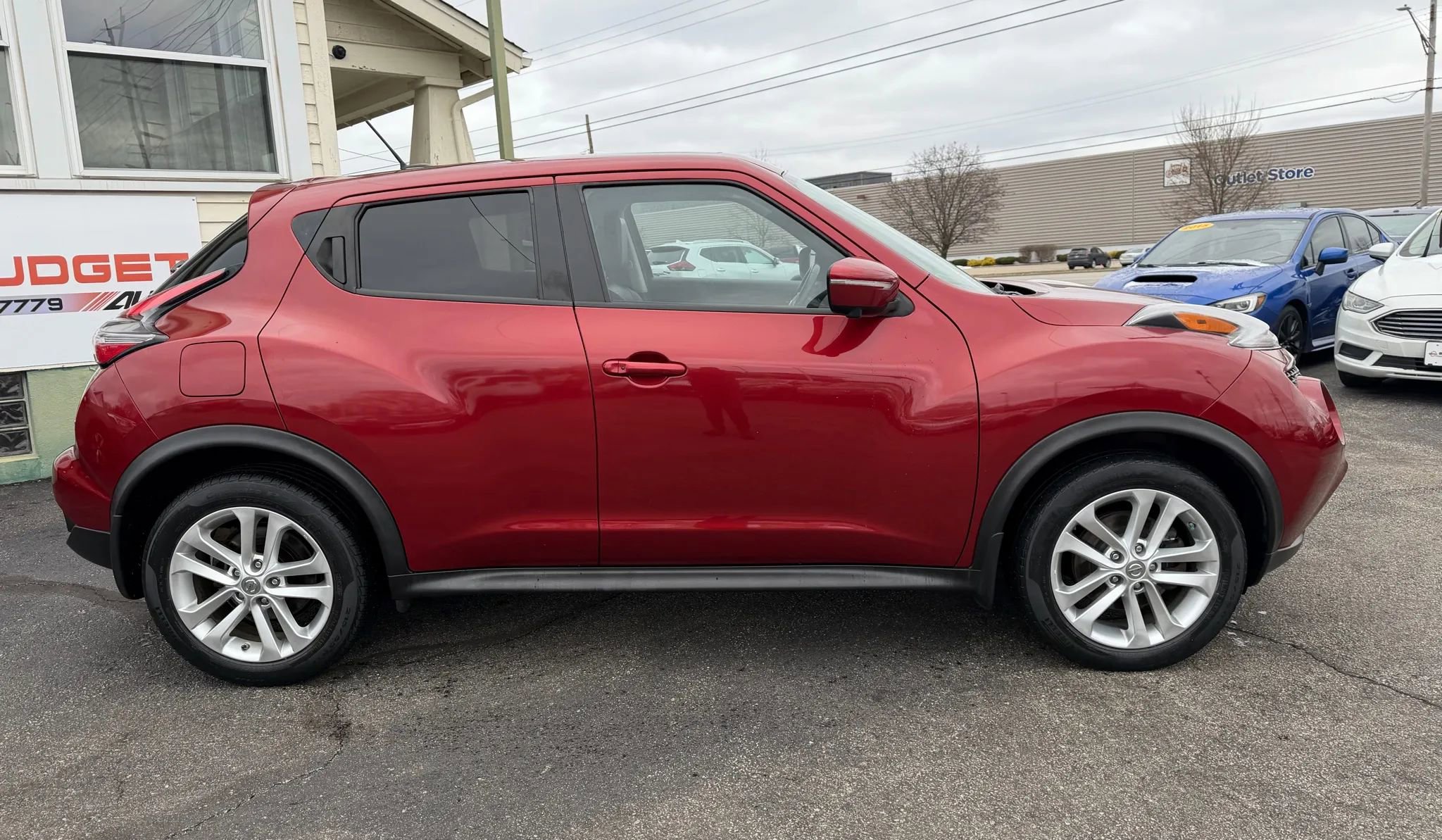 Used 2015 Nissan Juke SL image 6