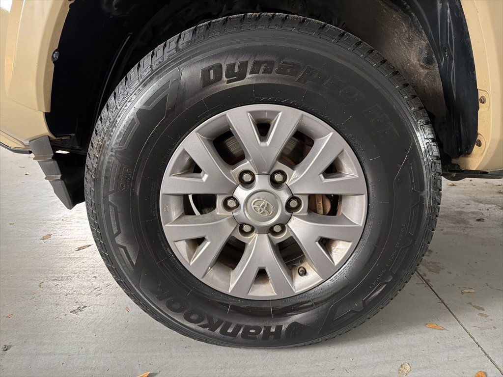 Used 2019 Toyota Tacoma SR5 image 4