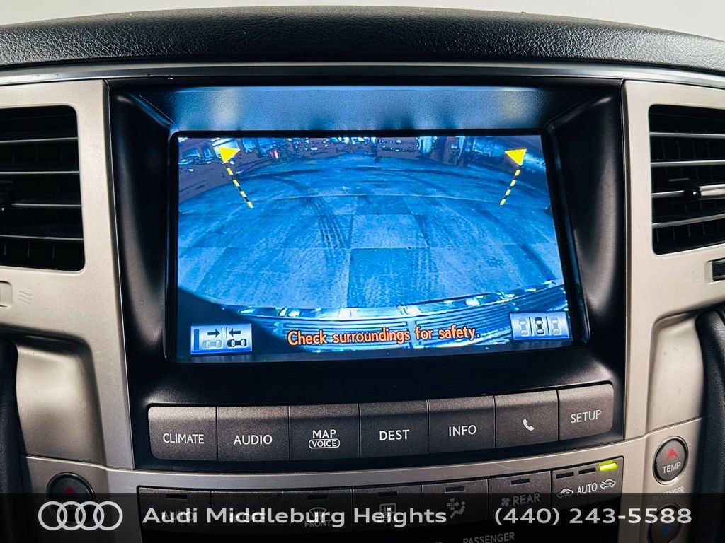 Used 2013 Lexus LX 570 4WD w/ Luxury Pkg w/Pre-crash image 13