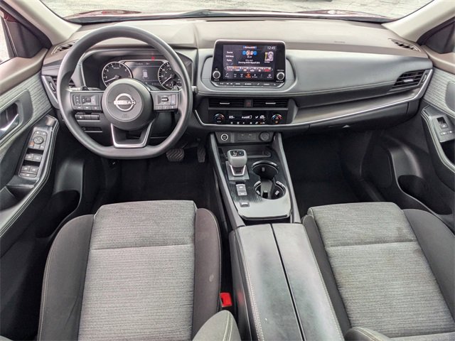 Used 2023 Nissan Rogue SV image 17