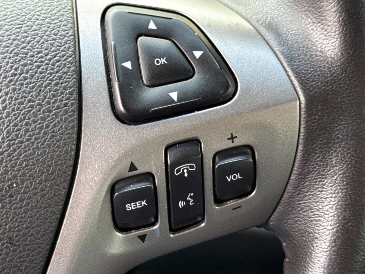 Used 2015 Ford Taurus SEL AWD/4WD image 19