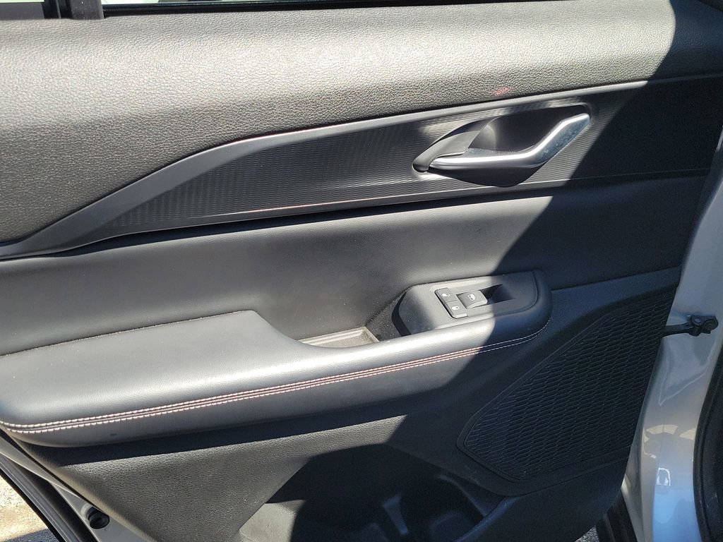 Used 2023 Jeep Grand Cherokee Altitude AWD/4WD image 12
