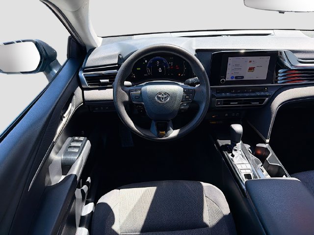 Used 2025 Toyota Camry LE FWD image 20