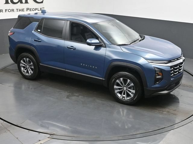 New 2026 Chevrolet Equinox LT w/ Convenience Package II FWD image 16