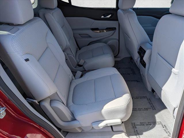 Used 2022 GMC Acadia SLE w/ Driver Convenience Package FWD image 28