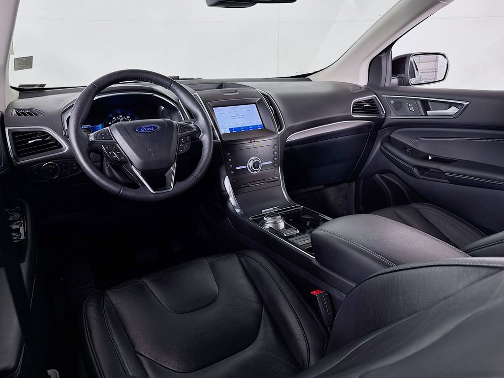 Used 2020 Ford Edge Titanium w/ Cargo Accessory Package FWD image 26
