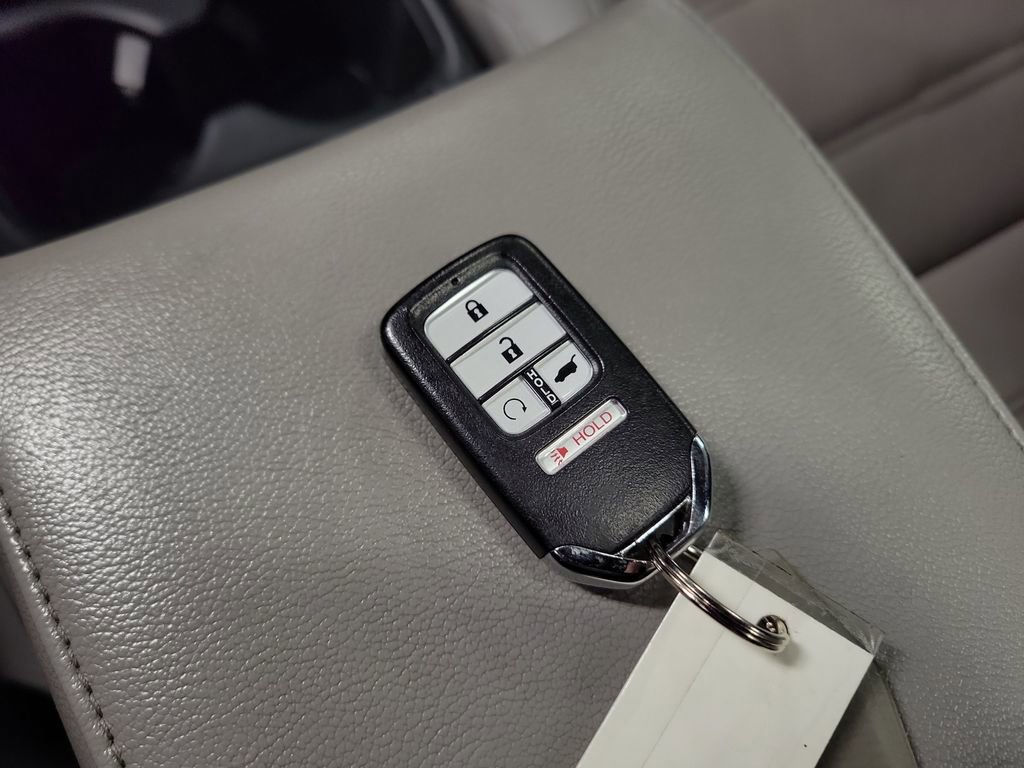 Used 2017 Honda CR-V Touring image 15