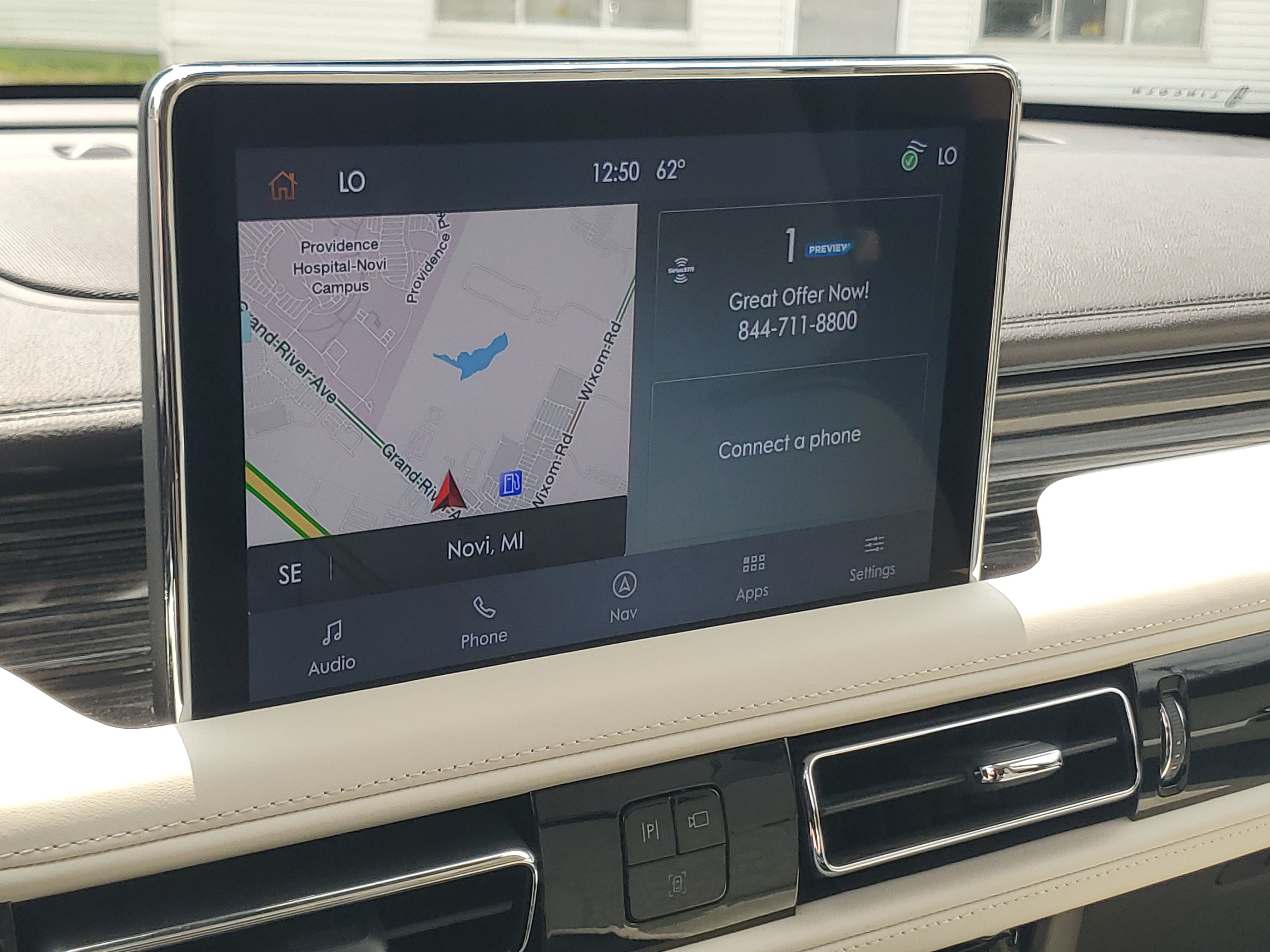 Certified 2024 Lincoln Aviator Black Label w/ Class IV Trailer Tow Package AWD/4WD image 16
