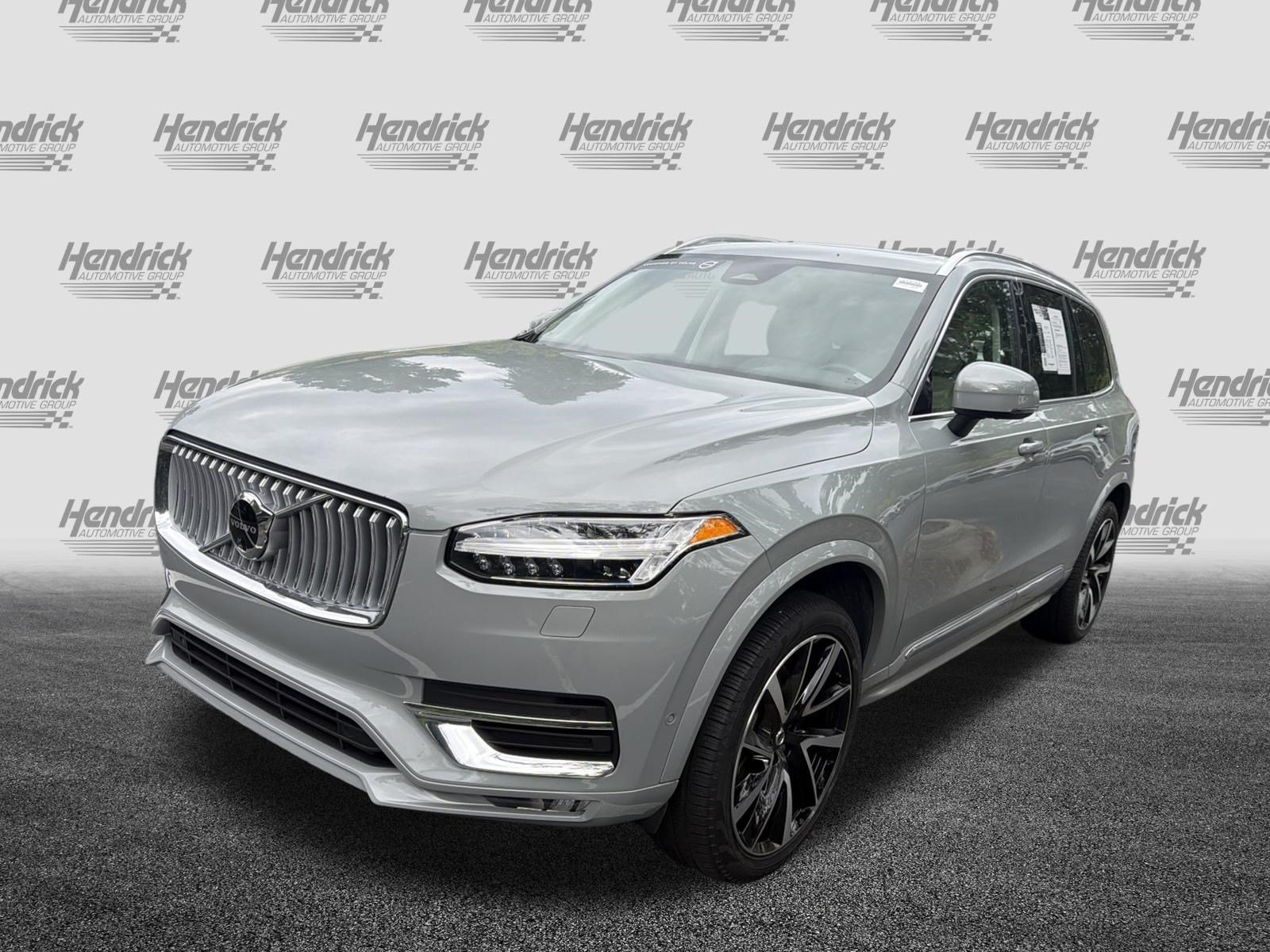 Certified 2025 Volvo XC90 B5 Plus w/ Protection Package Premier AWD/4WD image 5