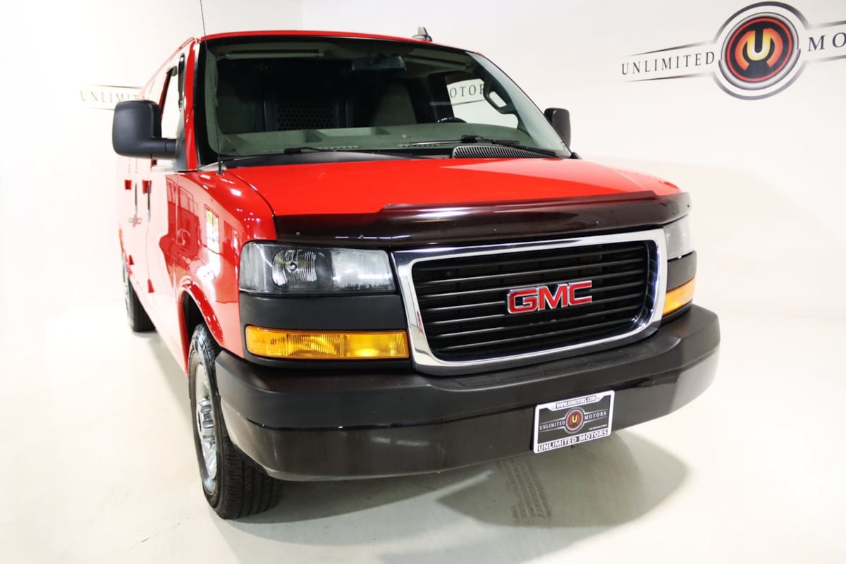Used 2023 GMC Savana 3500 Extended w/ Driver Convenience Package RWD image 19
