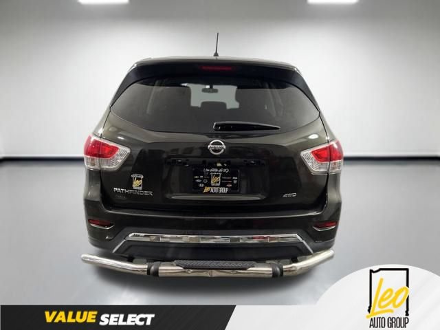 Used 2015 Nissan Pathfinder S AWD/4WD image 5
