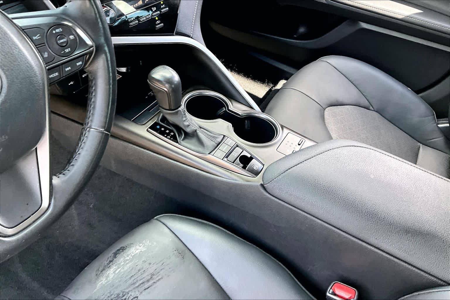 Used 2023 Toyota Camry XSE FWD image 16