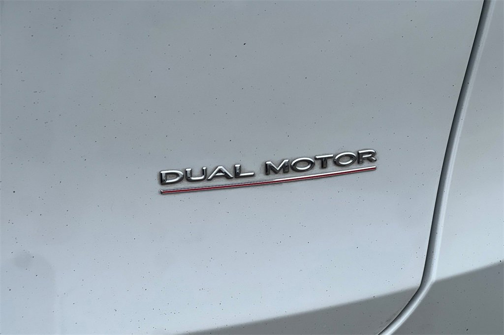Used 2023 Tesla Model Y Performance image 27