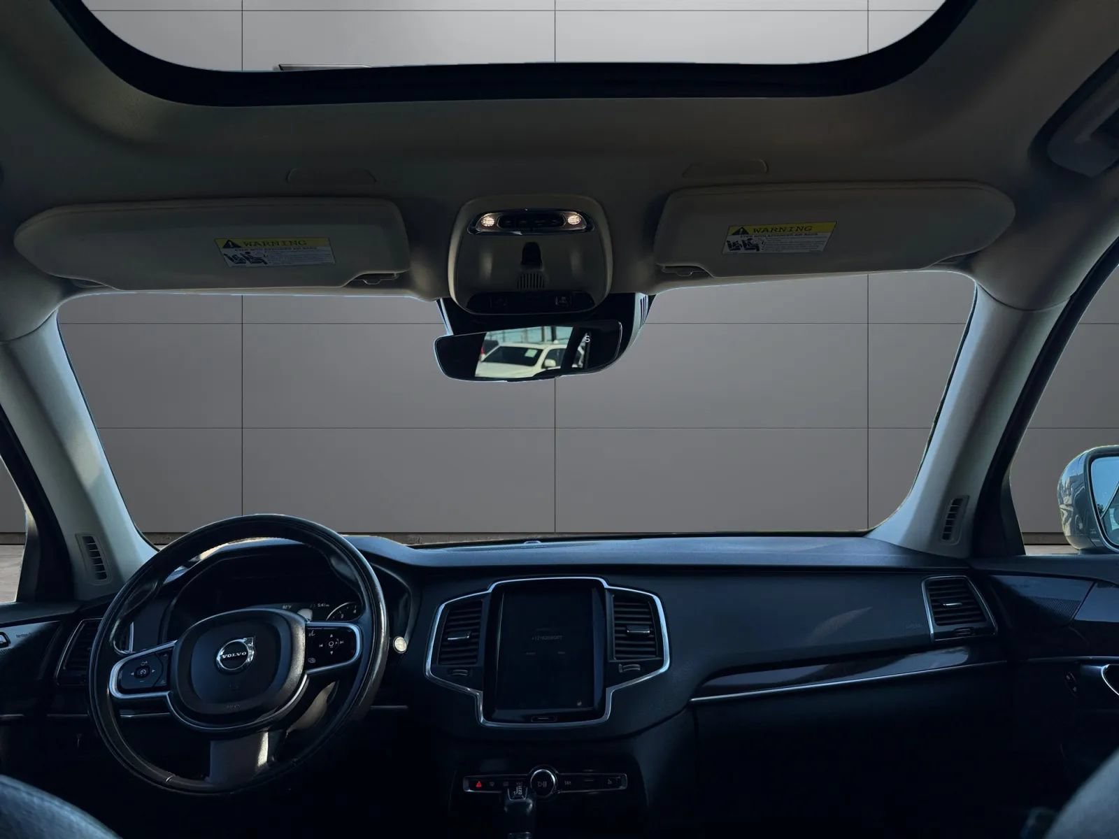 Used 2019 Volvo XC90 T5 Momentum w/ Multimedia Package AWD/4WD image 26