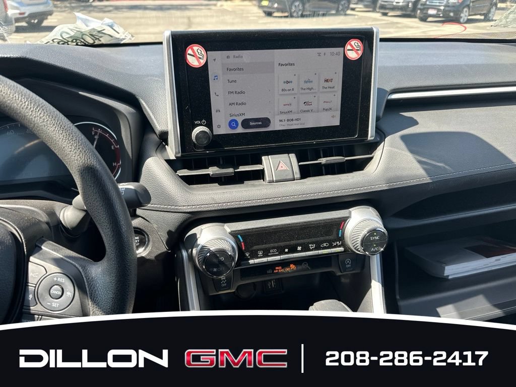 Used 2025 Toyota RAV4 XLE AWD/4WD image 11