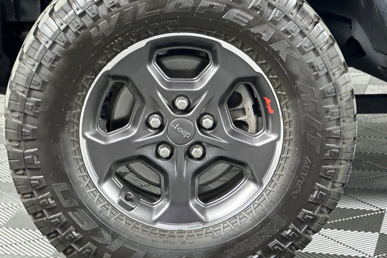 Used 2020 Jeep Gladiator Rubicon w/ Trailer Tow Package image 25