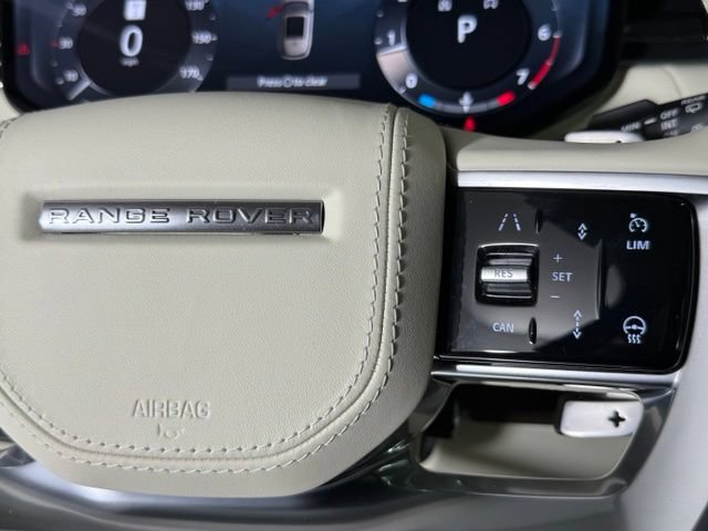 Used 2026 Land Rover Range Rover SE AWD/4WD image 32
