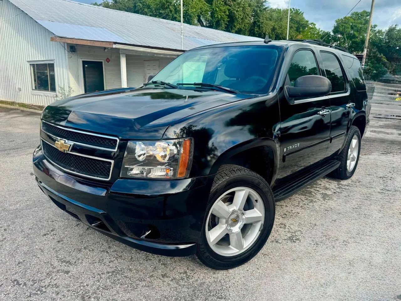 Used 2007 Chevrolet Tahoe LS RWD image 3
