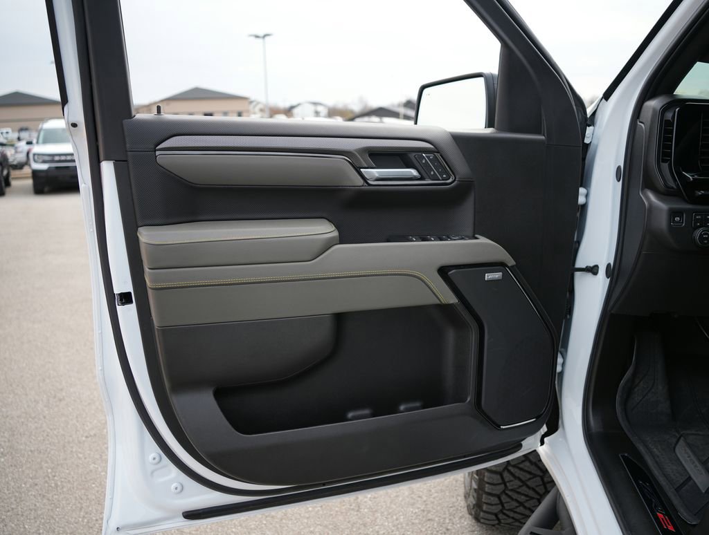 Used 2026 Chevrolet Silverado 1500 ZR2 w/ Dark Appearance Package image 22