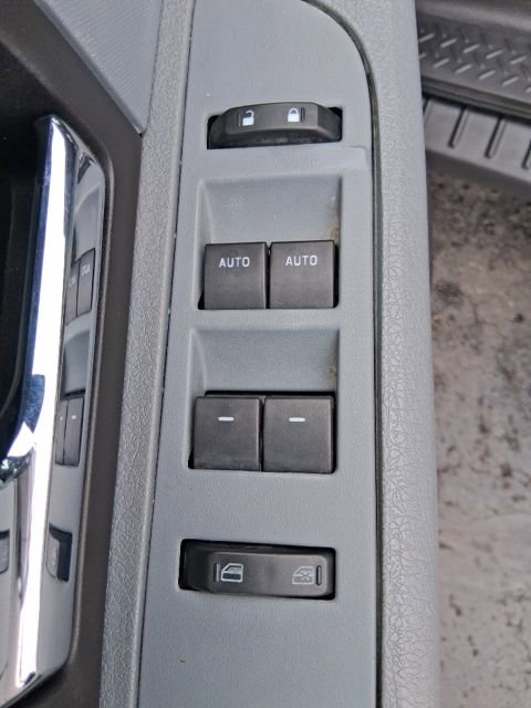 Used 2012 Ford F150 XLT w/ Trailer Tow Pkg image 10