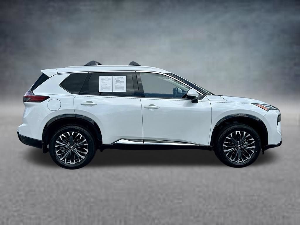 Used 2026 Nissan Rogue Platinum AWD/4WD image 4