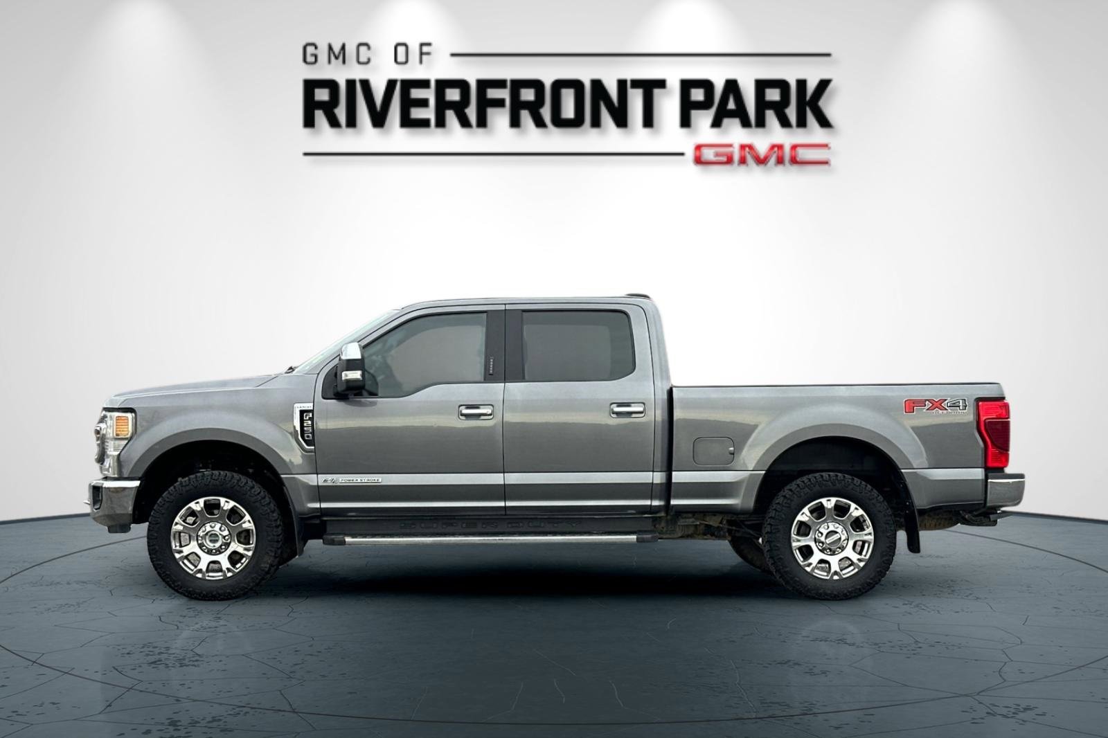 Used 2021 Ford F250 Lariat w/ Chrome Package image 6
