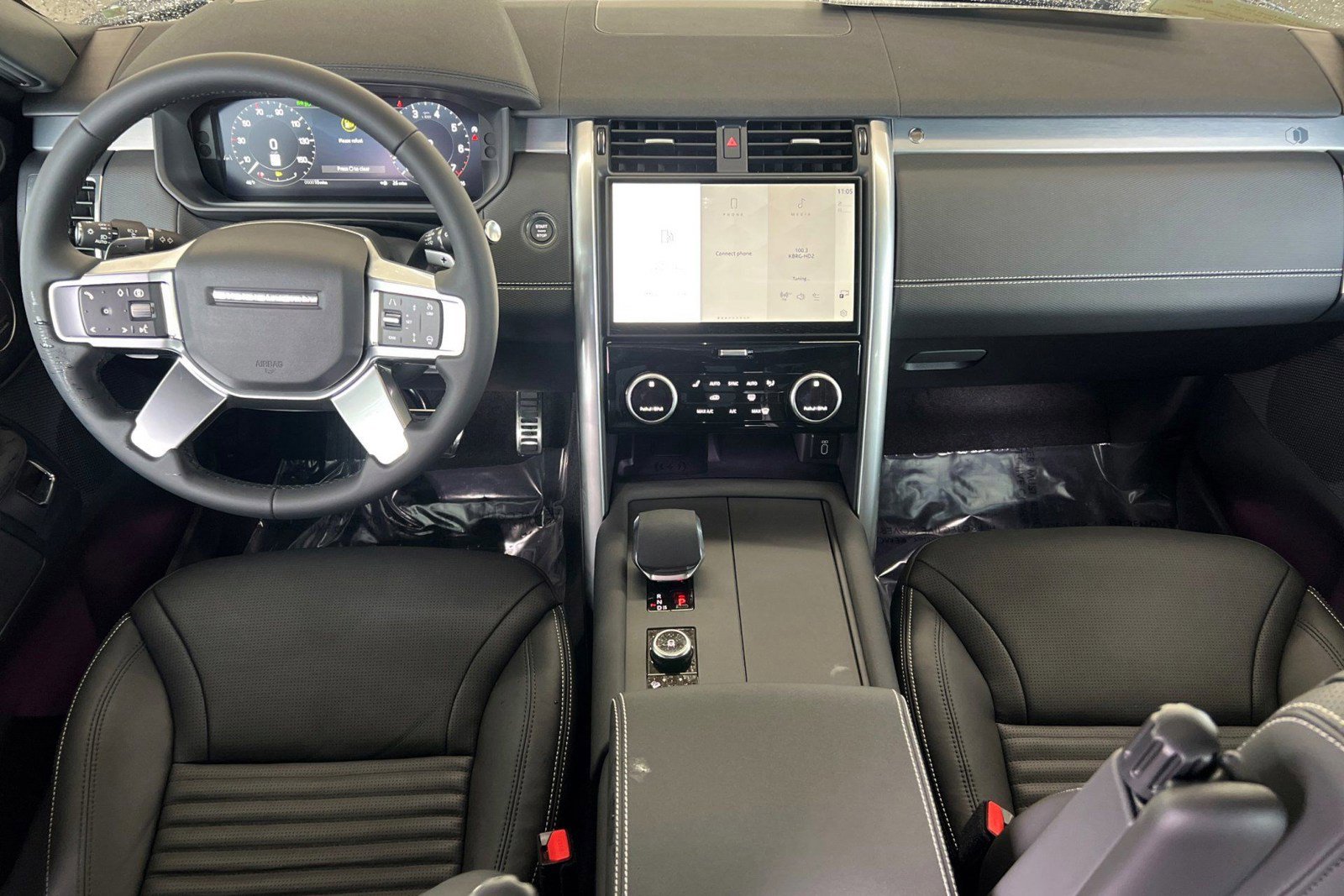 New 2026 Land Rover Discovery Limited Edition AWD/4WD image 14