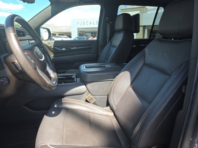 Used 2022 GMC Yukon Denali w/ Denali Ultimate Package RWD image 9