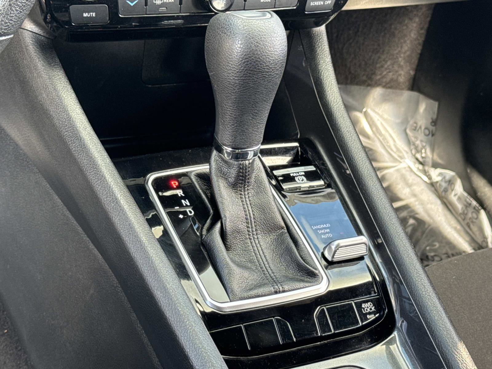 Used 2023 Jeep Compass Sport image 6