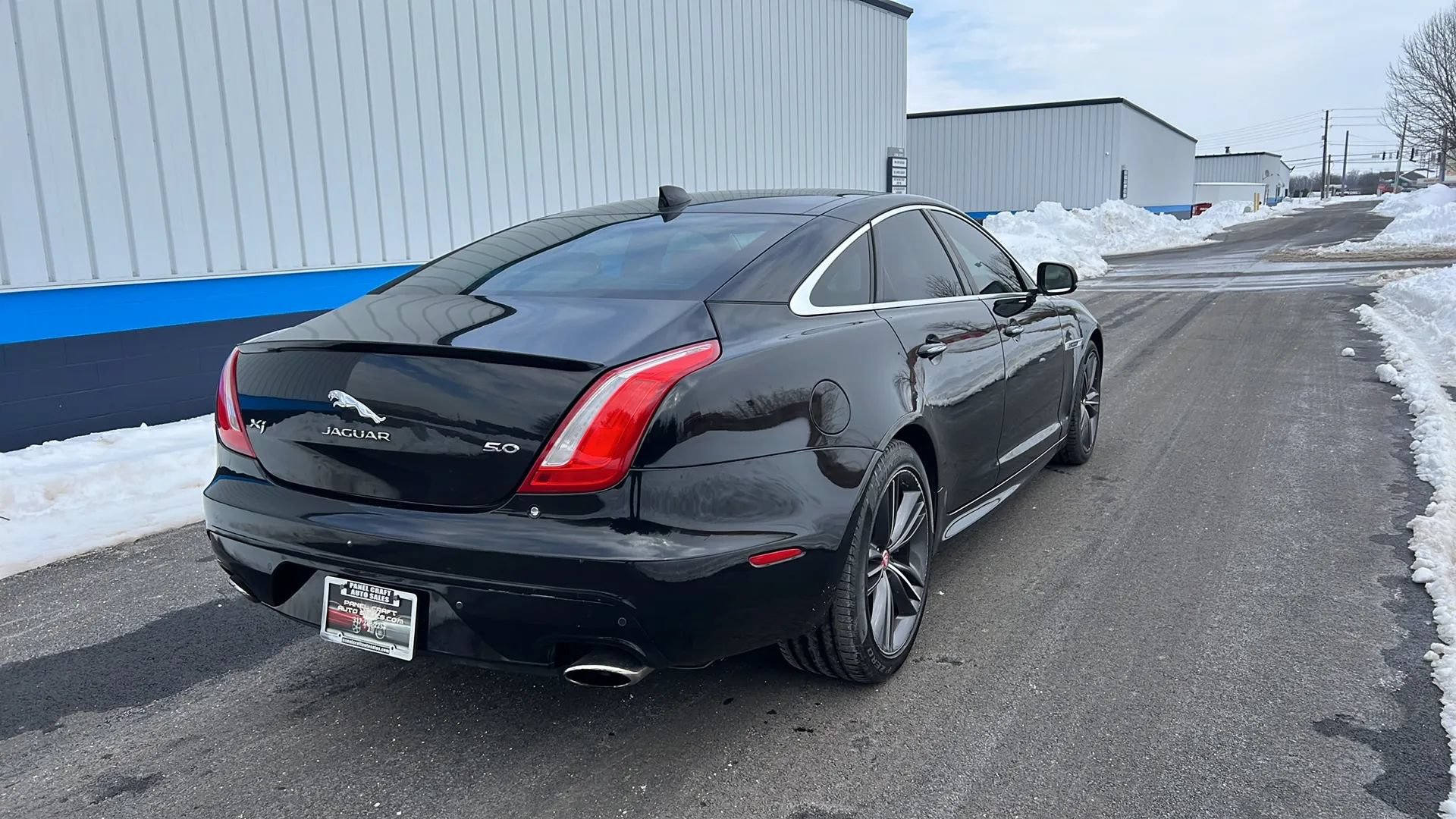 Used 2016 Jaguar XJ Supercharged RWD image 4