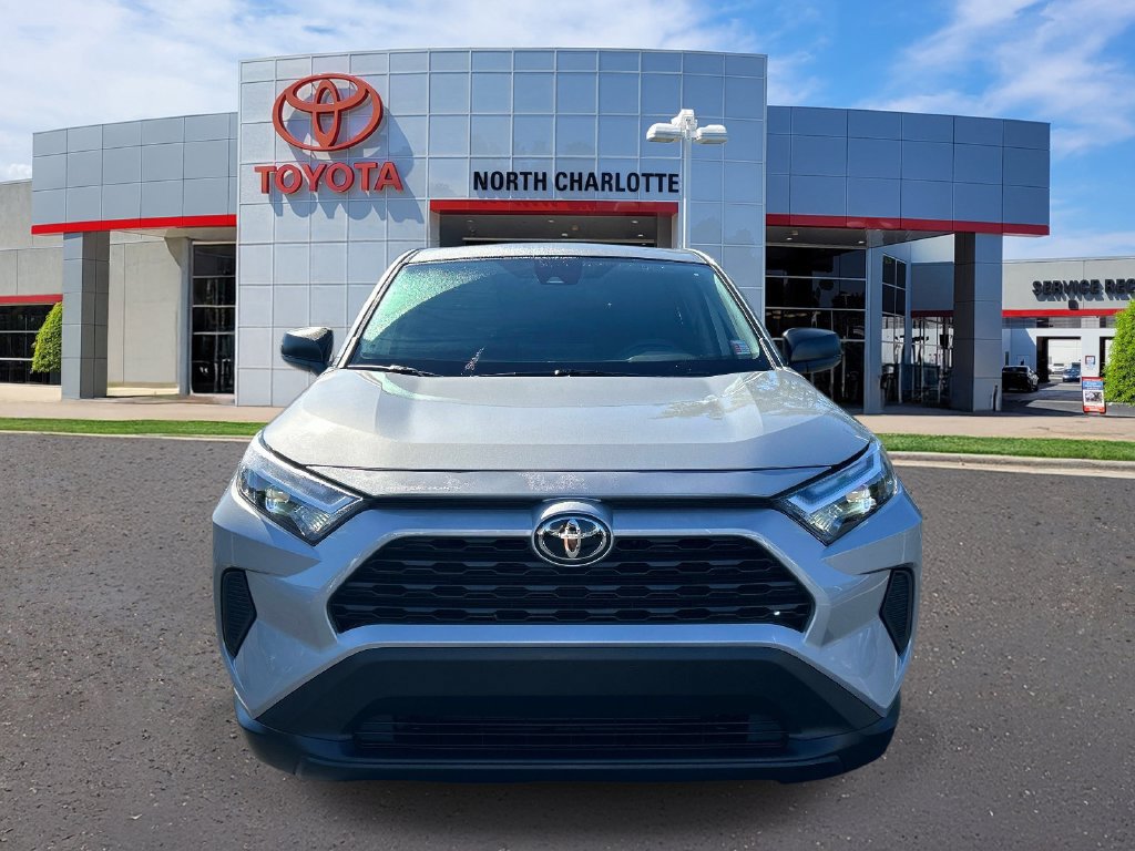 Used 2025 Toyota RAV4 LE FWD image 3