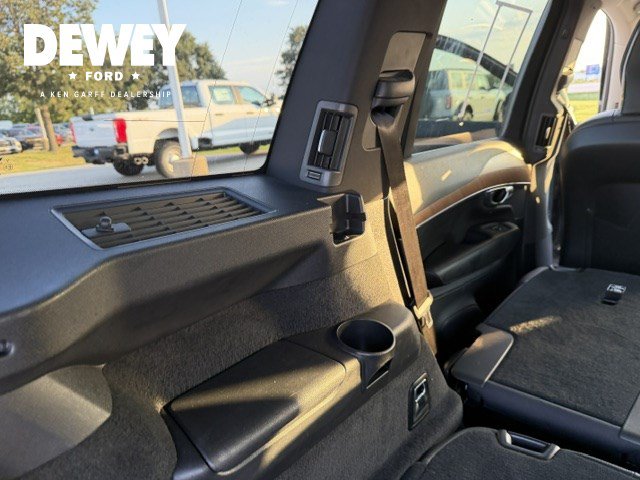 Used 2023 Volvo XC90 T8 Plus w/ Protection Package Premier AWD/4WD image 33
