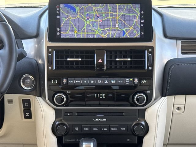 Used 2023 Lexus GX 460 Premium w/ Premium Package AWD/4WD image 17