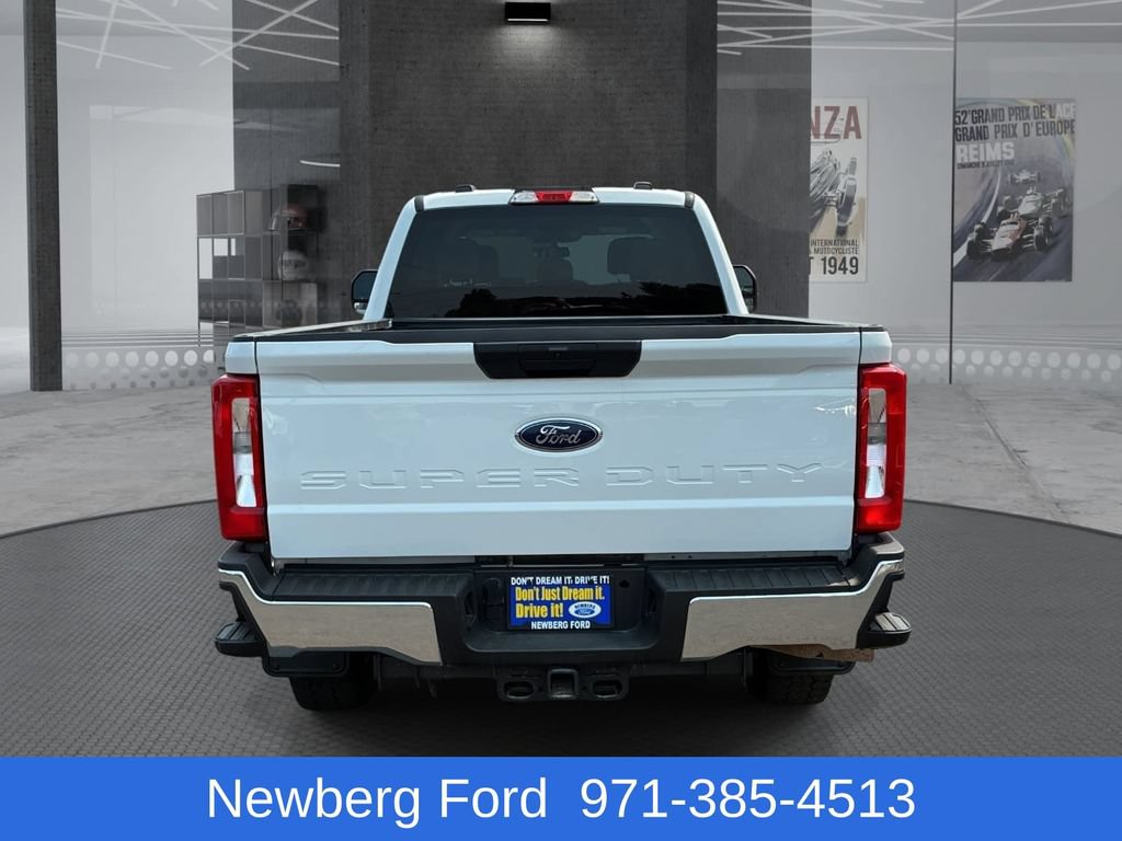 Used 2023 Ford F350 XLT w/ FX4 Off-Road Package AWD/4WD image 6