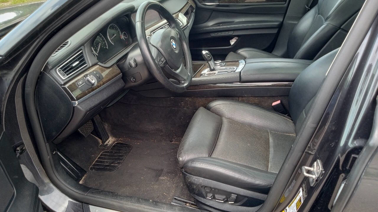 Used 2012 BMW 740Li image 10