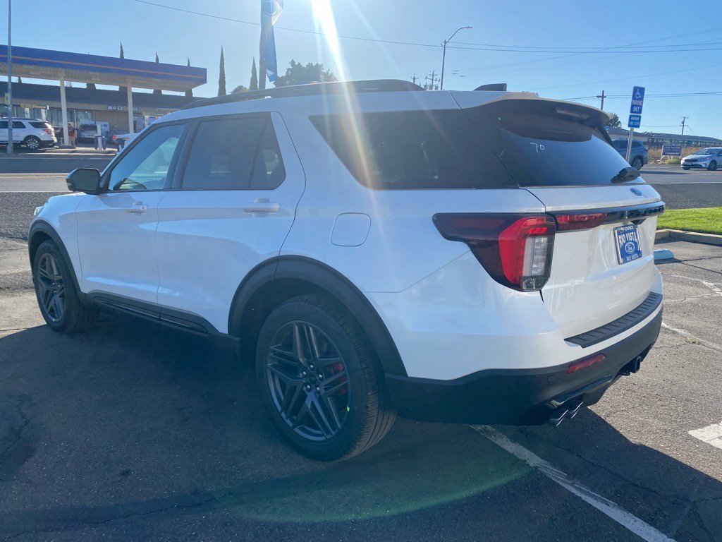 New 2025 Ford Explorer ST image 5
