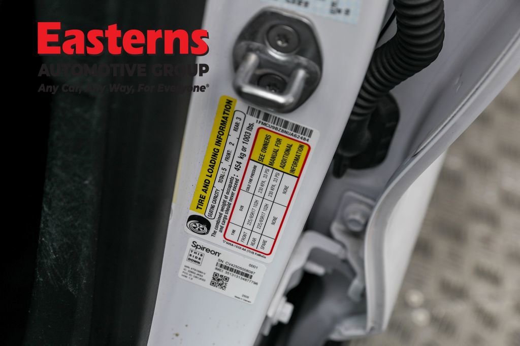 Used 2022 Ford Escape SE image 33