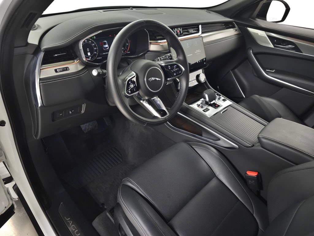 Used 2025 Jaguar F-PACE R-Dynamic S AWD/4WD image 17