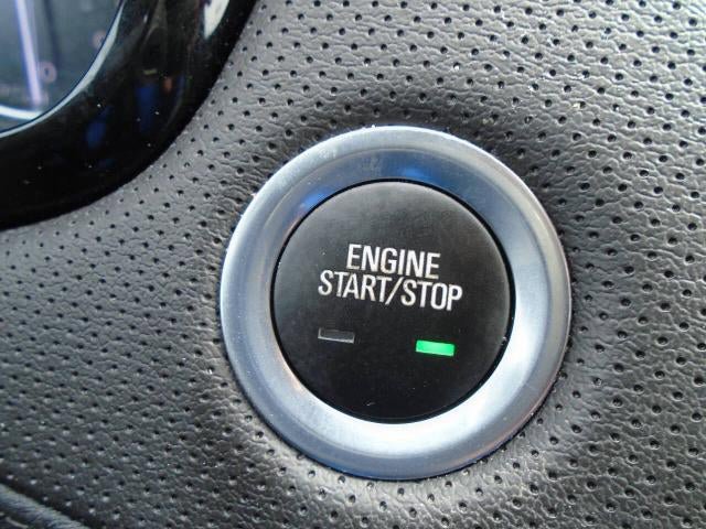 Used 2024 Cadillac XT5 Luxury w/ LPO, Floor Liner Package AWD/4WD image 9
