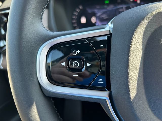 New 2026 Volvo XC90 B6 Plus w/ Protection Package image 22